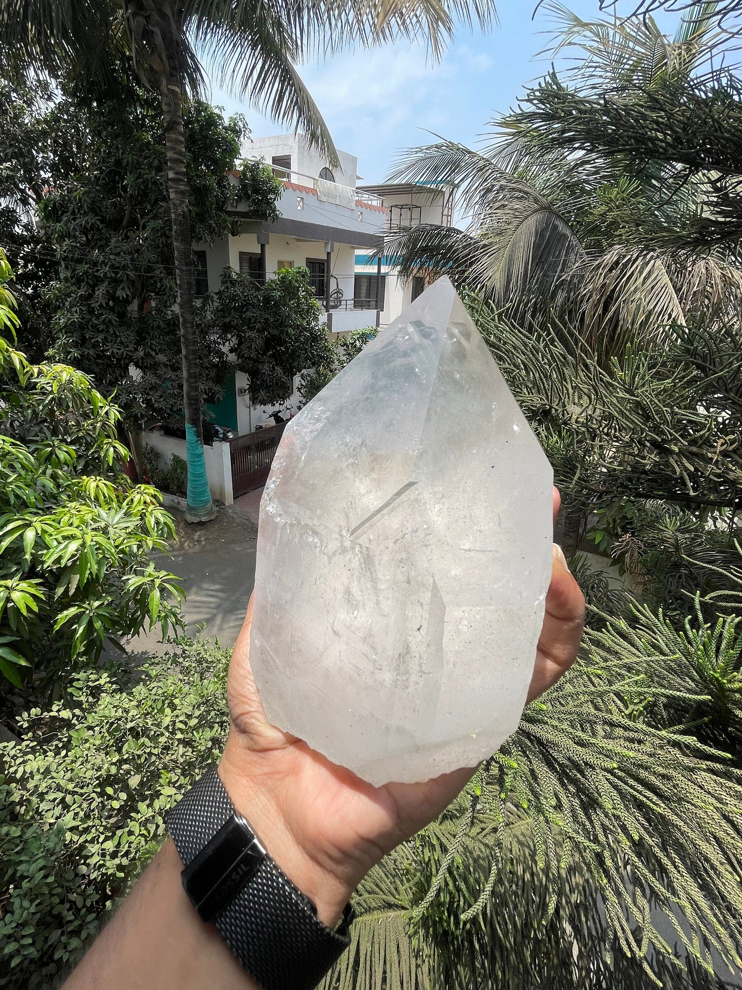 Himalayan quartz crystal 1.7kg