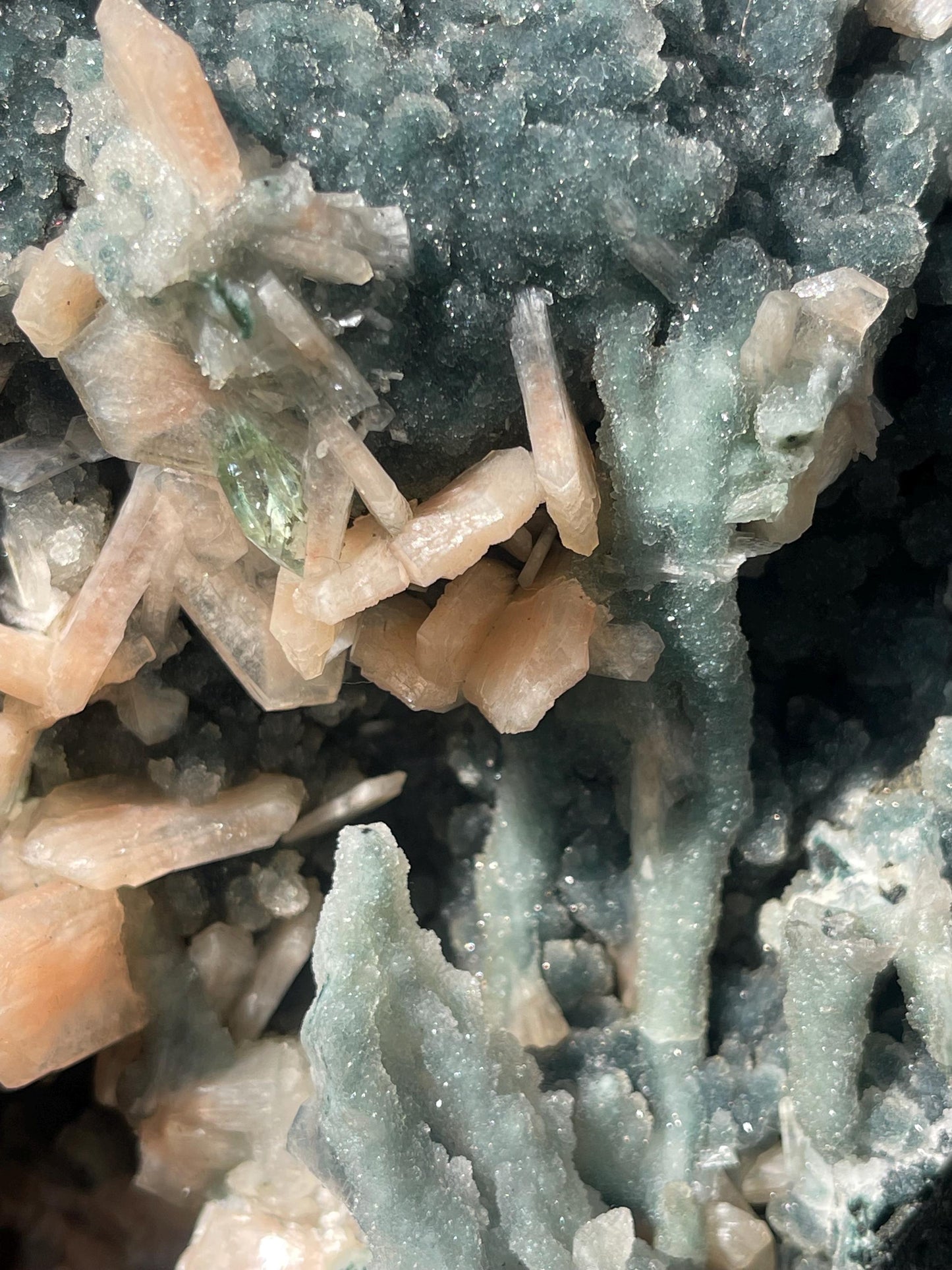 Heulandite, Stilbite & Green Apophyllite on Black Coral Geode
