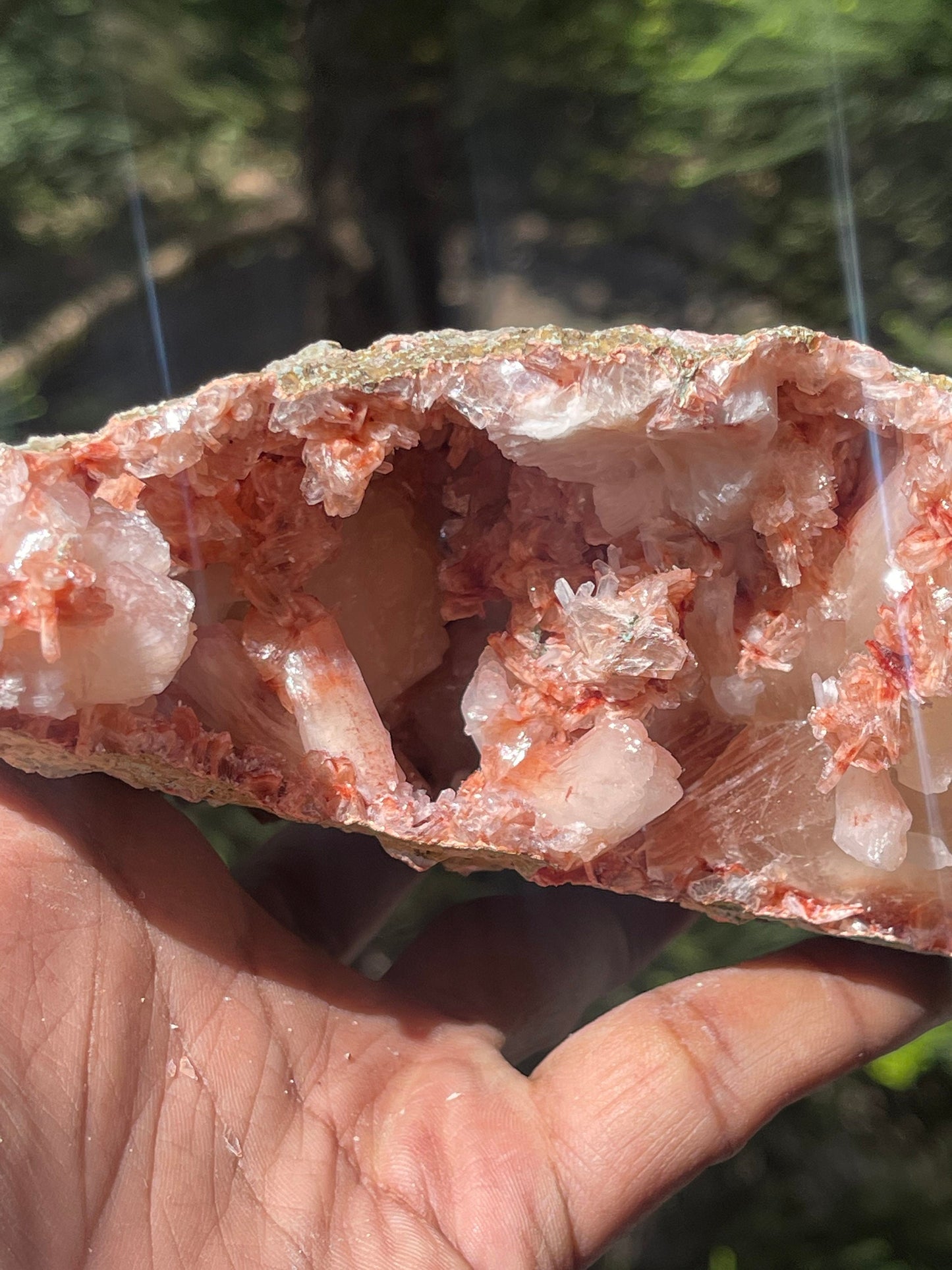 RARE Formation of red heulandite stilbite with calcite geode