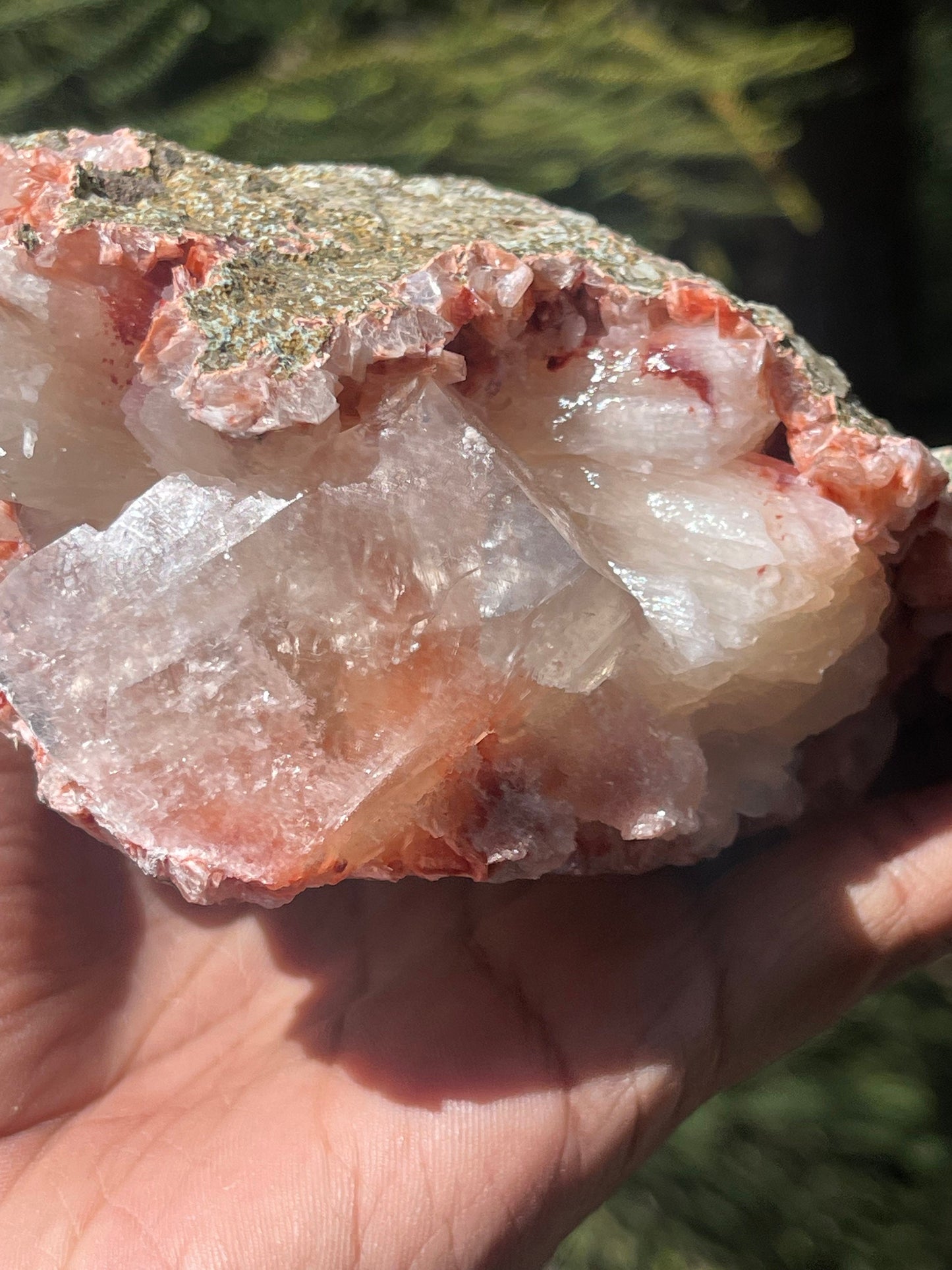 RARE Formation of red heulandite stilbite with calcite geode