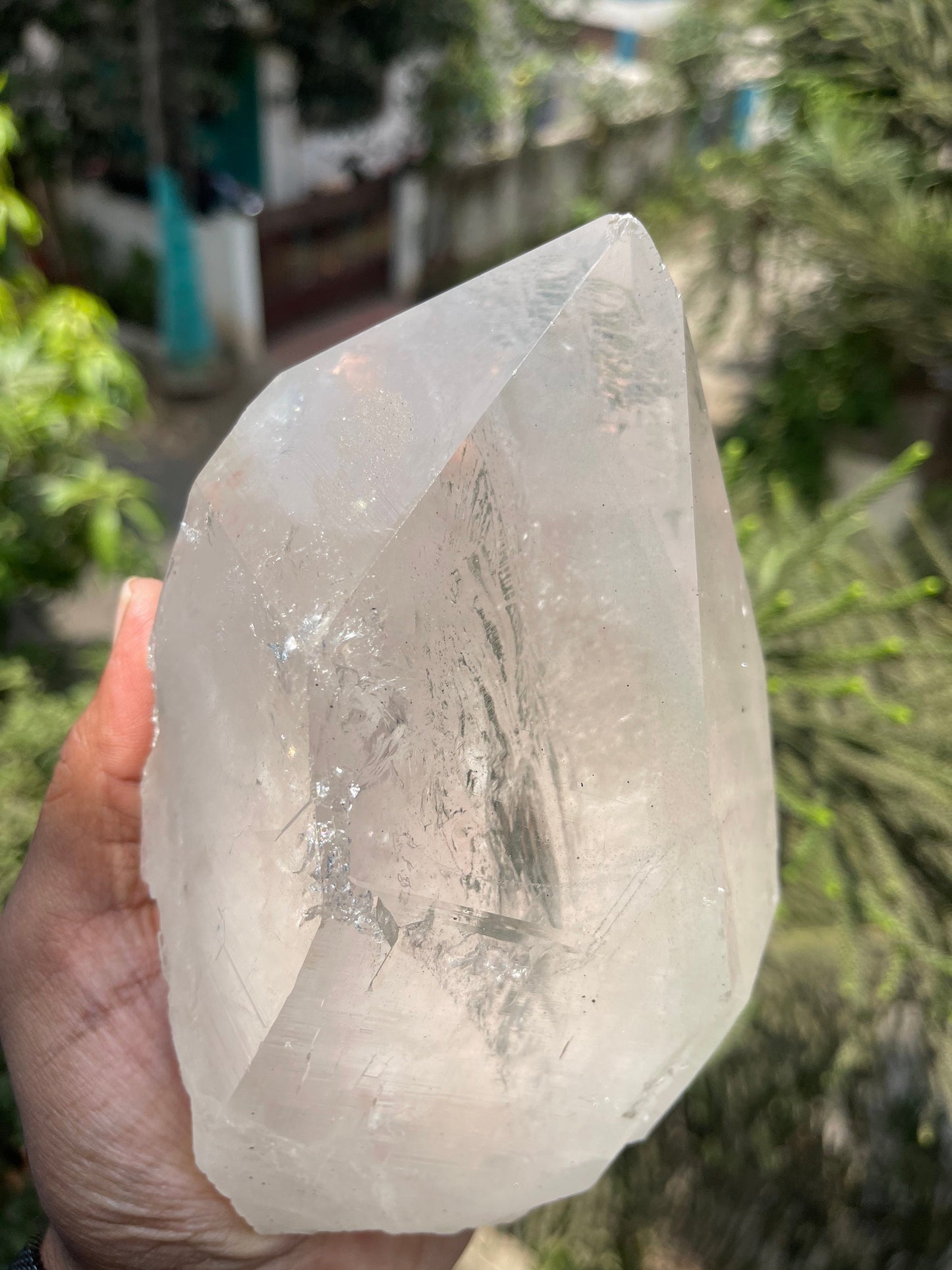Himalayan quartz crystal 1.7kg