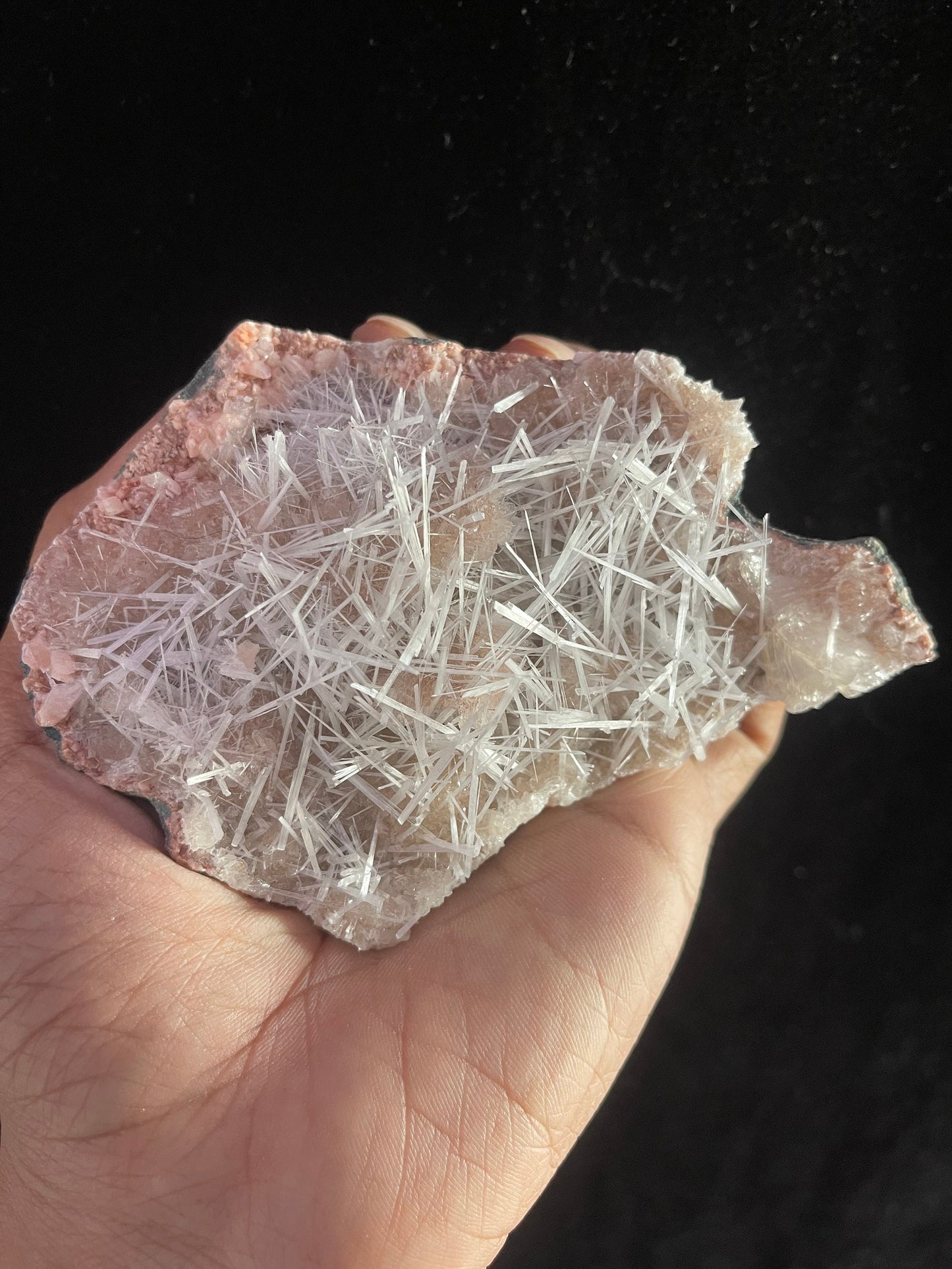 Scolecite spray on orange heulandite base