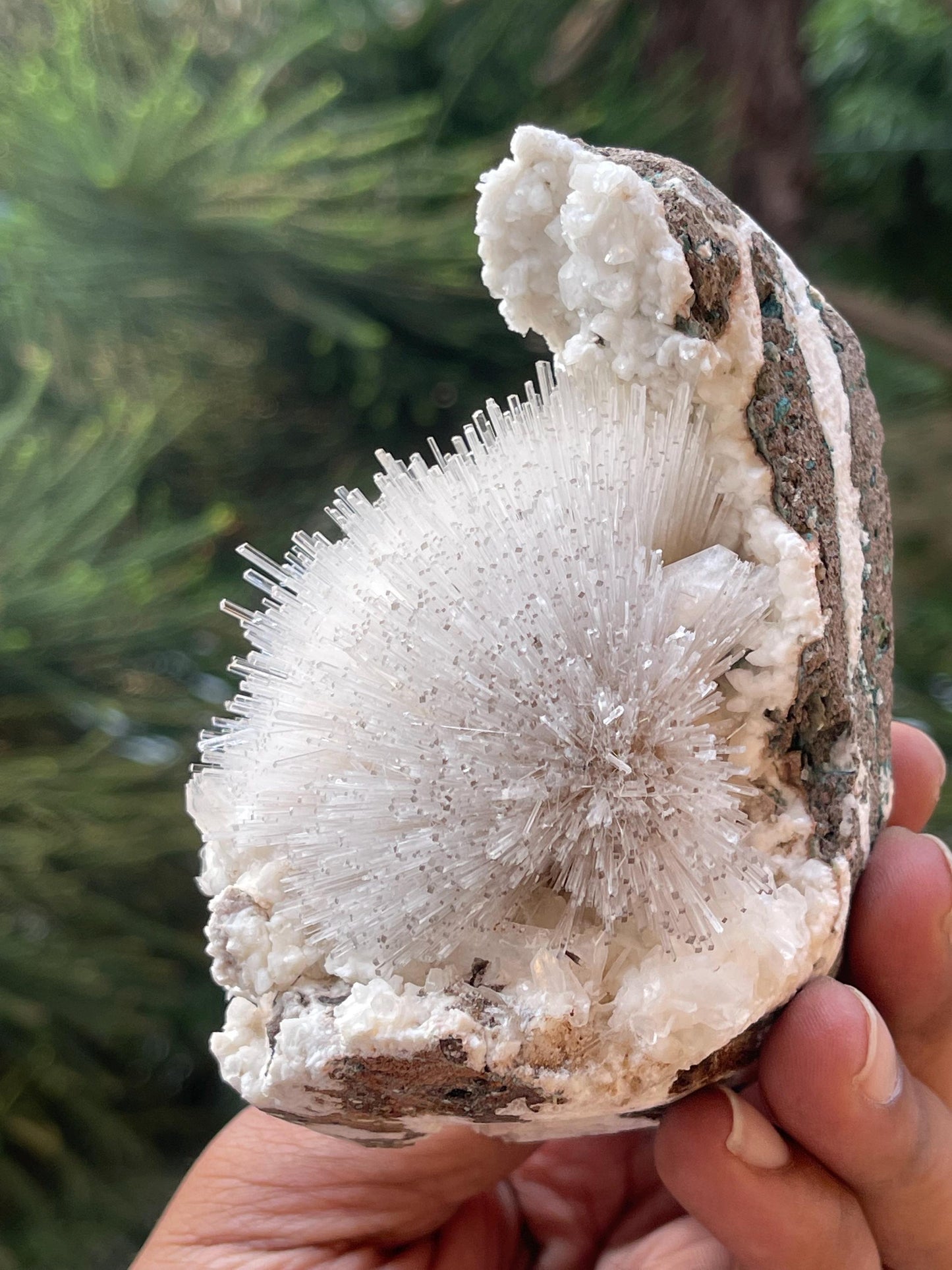 Natrolite flower on heulandite matrix self standing specimen