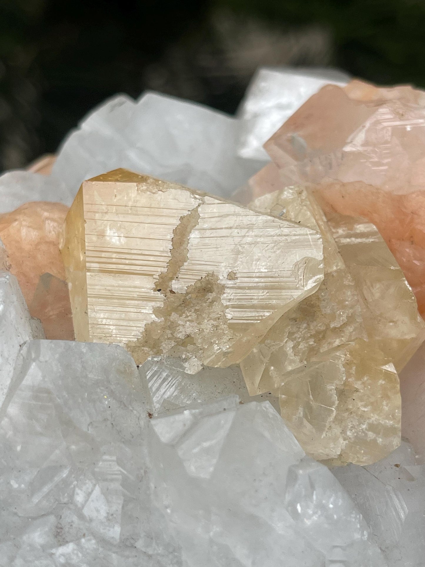 Large size of powellite crystal with orange stilbite/apophyllite