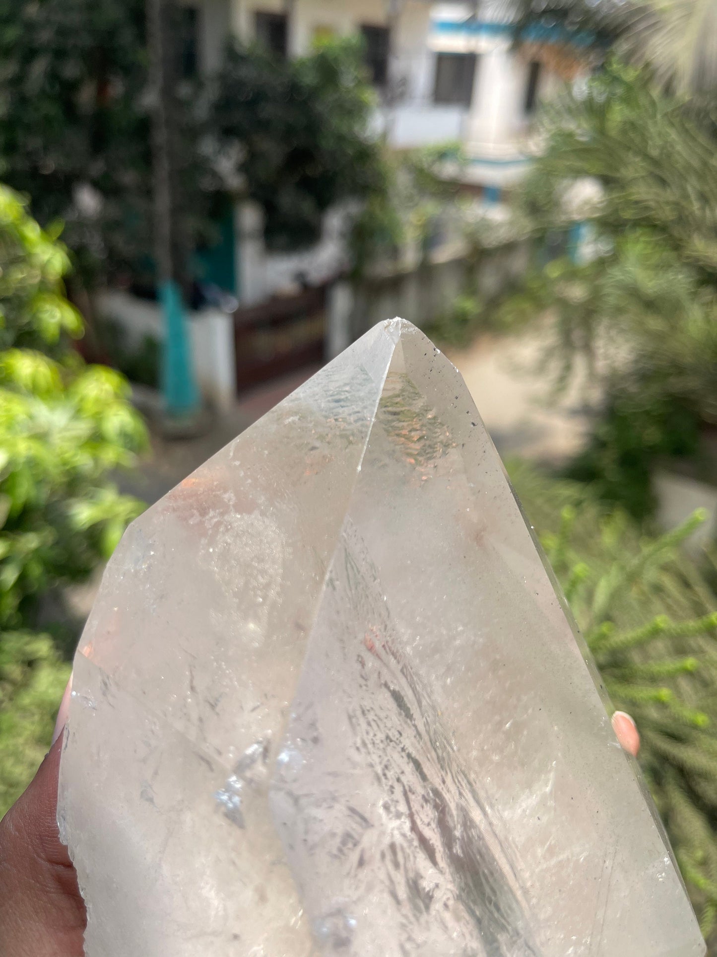 Himalayan quartz crystal 1.7kg