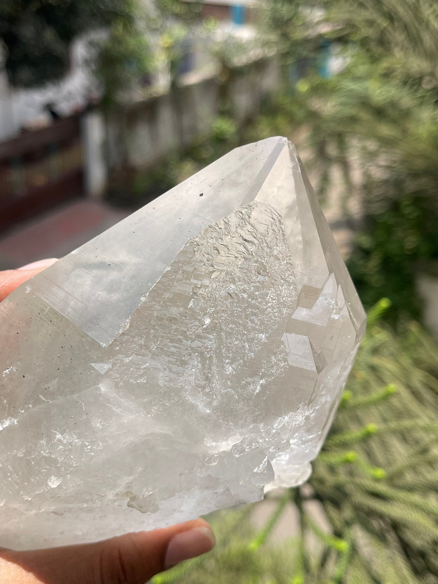Himalayan quartz crystal 1.7kg