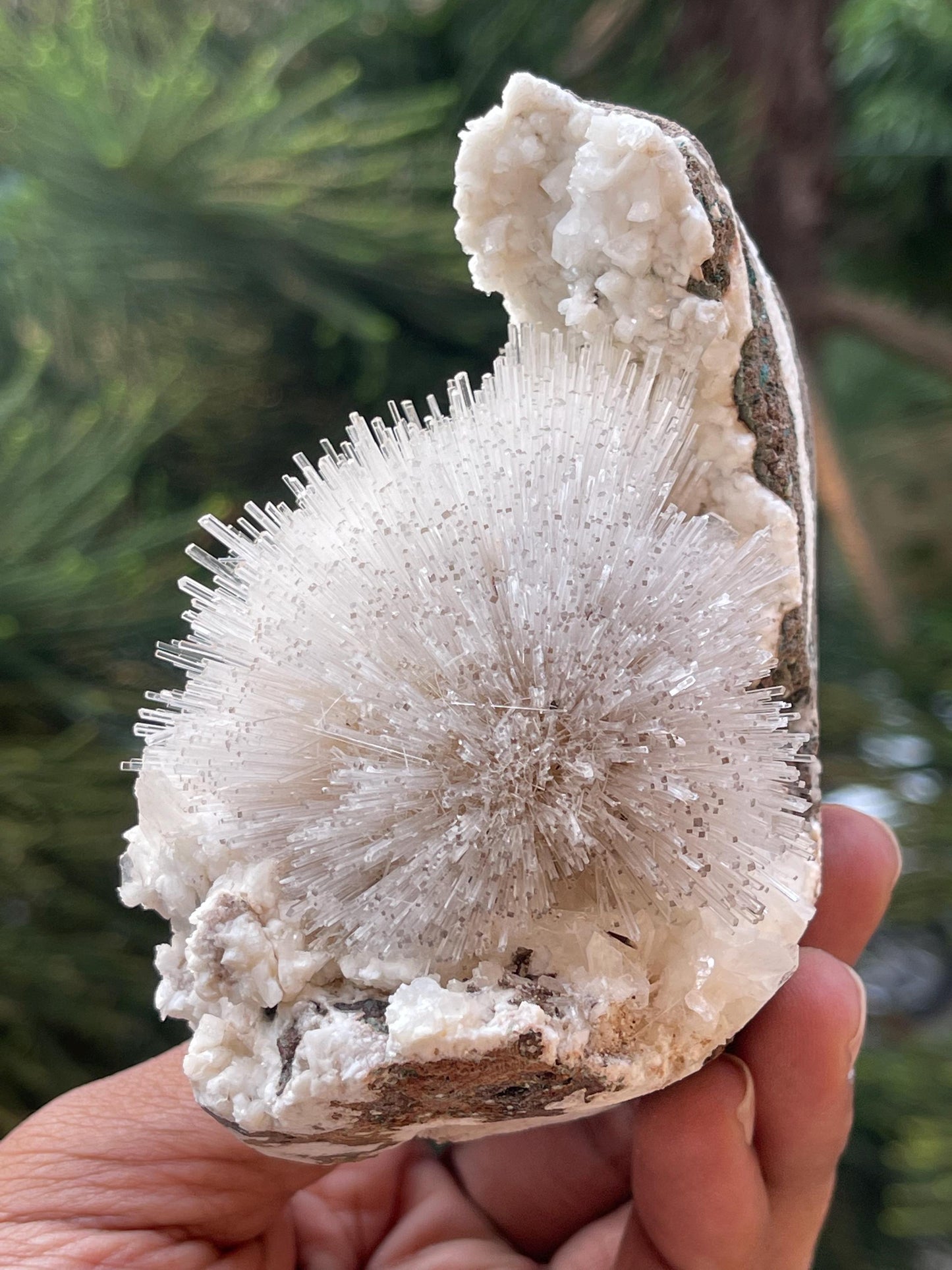 Natrolite flower on heulandite matrix self standing specimen