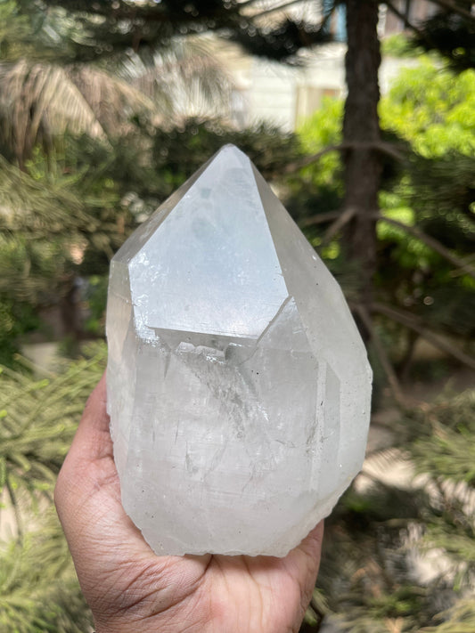Himalayan quartz crystal 1.7kg