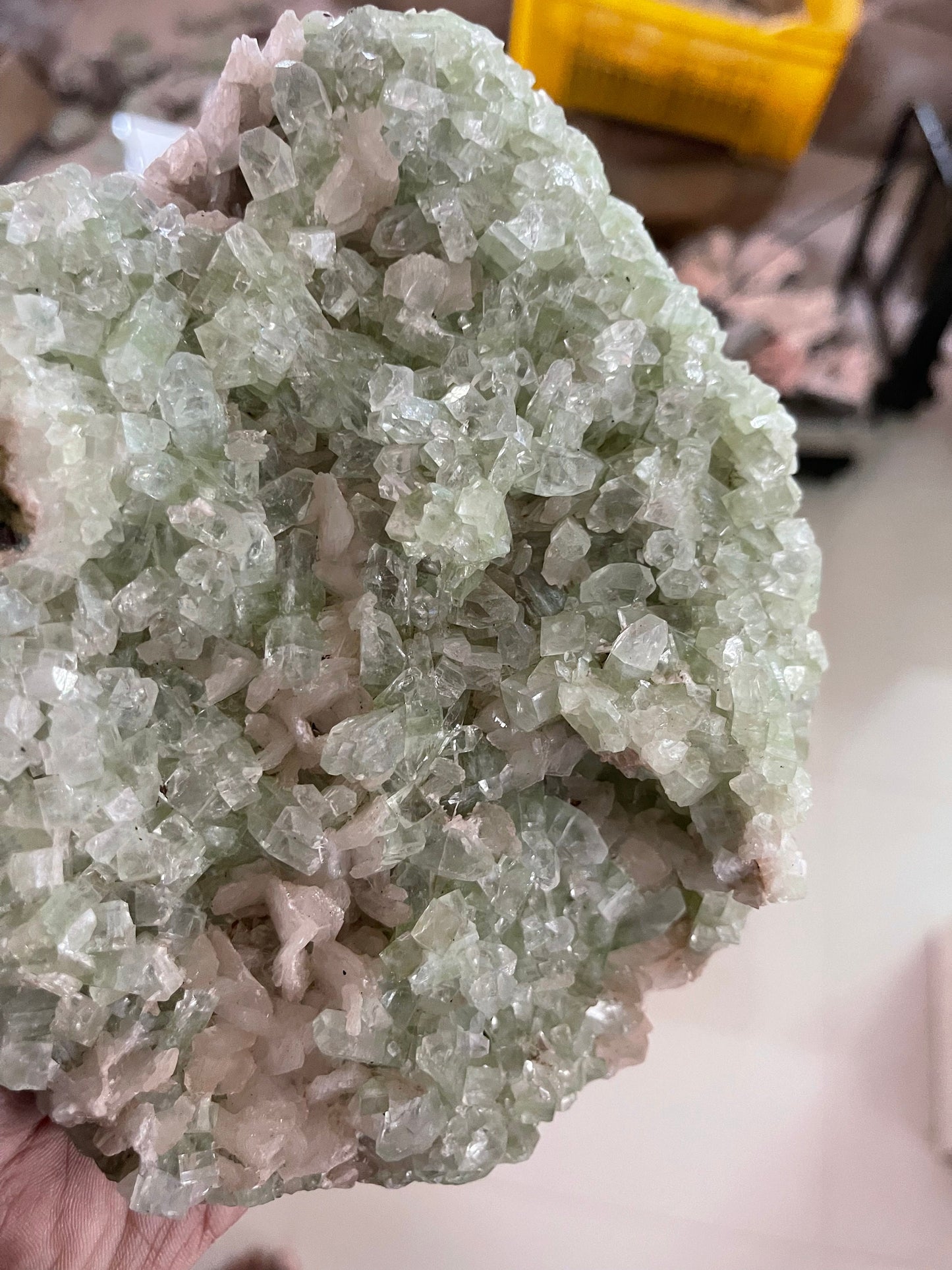 Green apophyllite with stiilbite